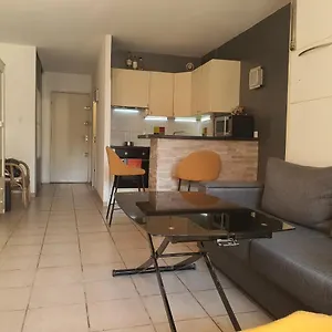 studio-climatis-la-ciotat.fr-provencehotel.com/